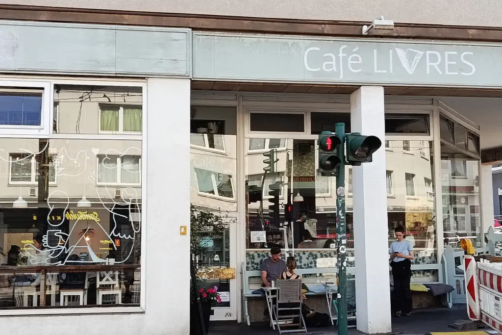 Cafe Livres